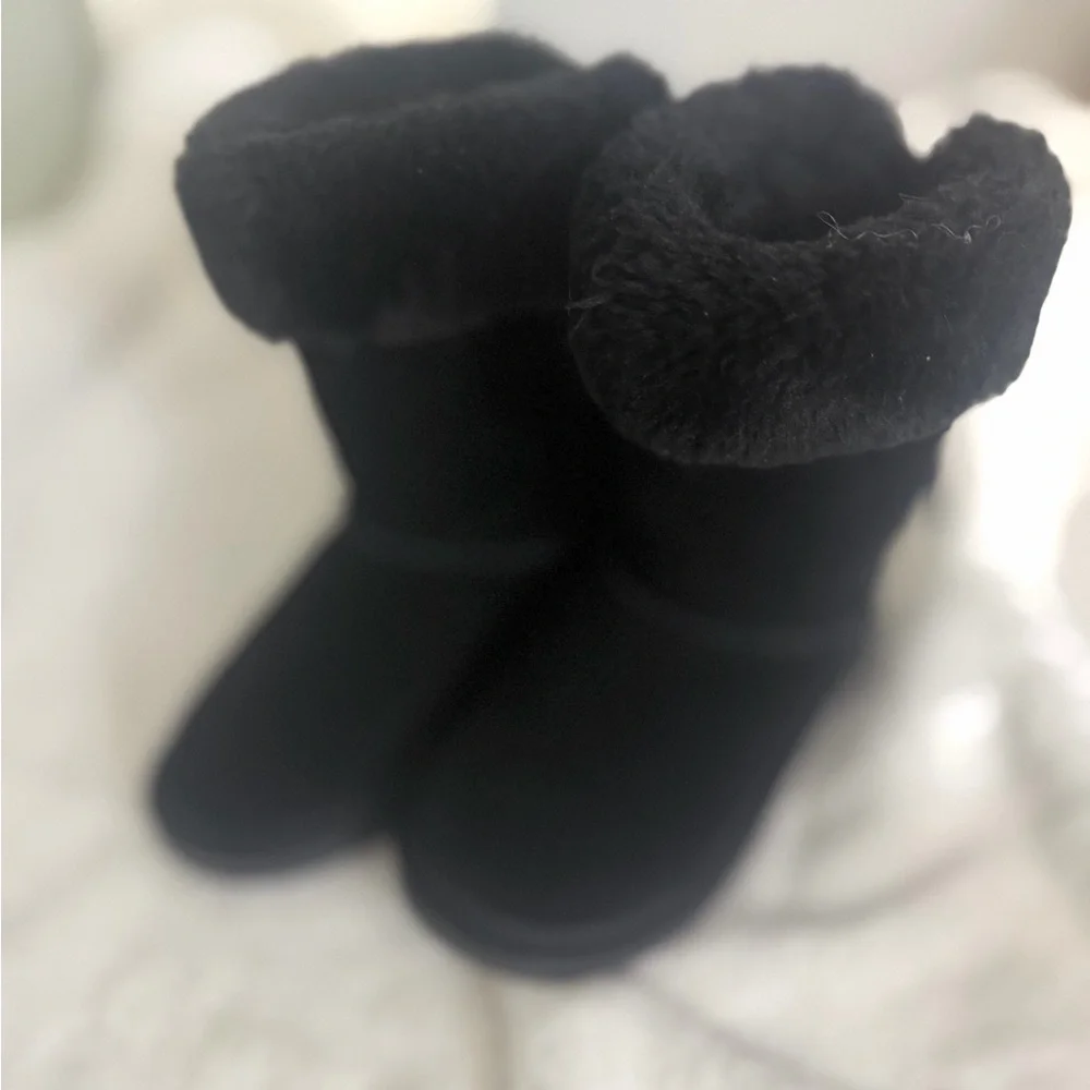 Lamo Black Fur-Lined Winter Boots